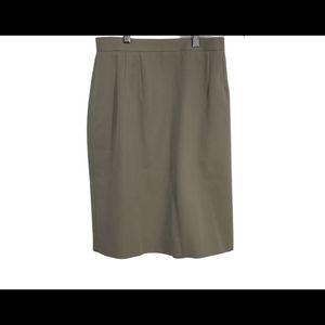 100% WOOL WOMEN’s skirt, Classiques brand, size 12, fully lined